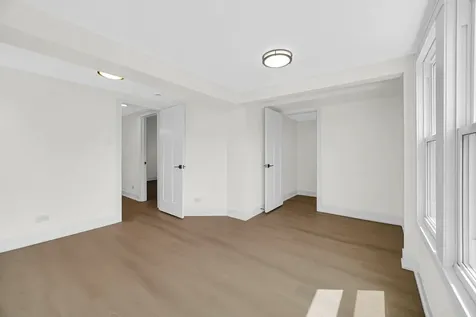 1520 North Campbell Avenue Chicago IL 60622