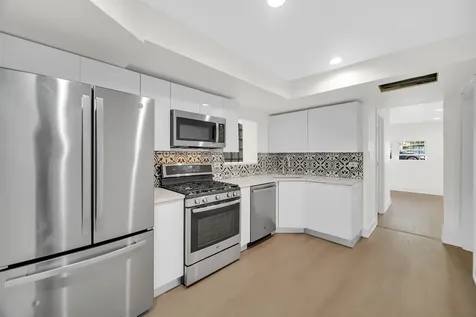 1520 North Campbell Avenue Chicago IL 60622