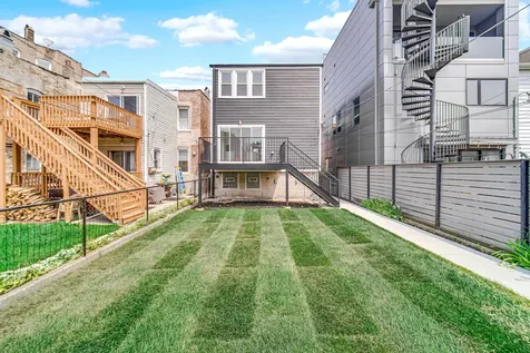 1520 North Campbell Avenue Chicago IL 60622