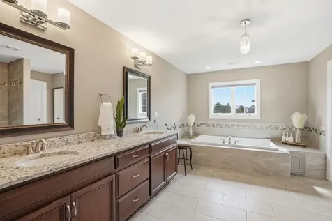 8743 Stone Creek Boulevard Frankfort IL 60423