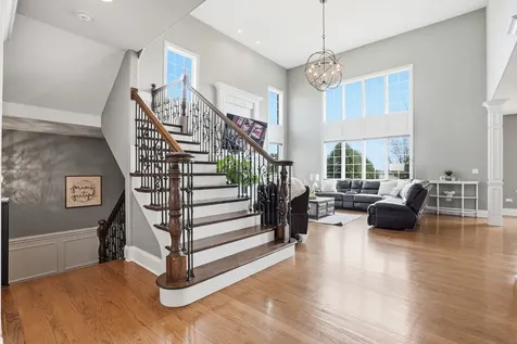 8743 Stone Creek Boulevard Frankfort IL 60423