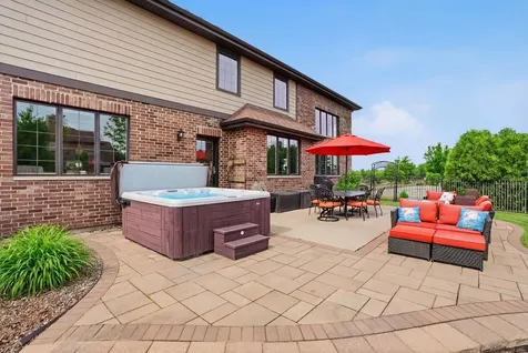 8743 Stone Creek Boulevard Frankfort IL 60423