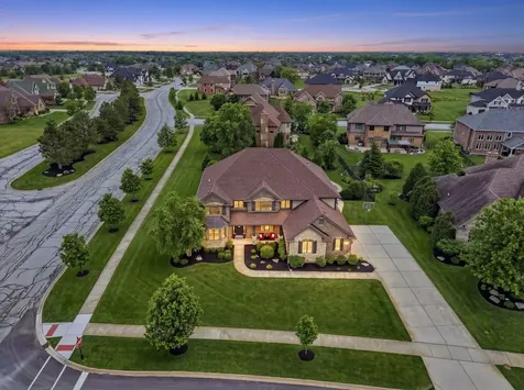 8743 Stone Creek Boulevard Frankfort IL 60423