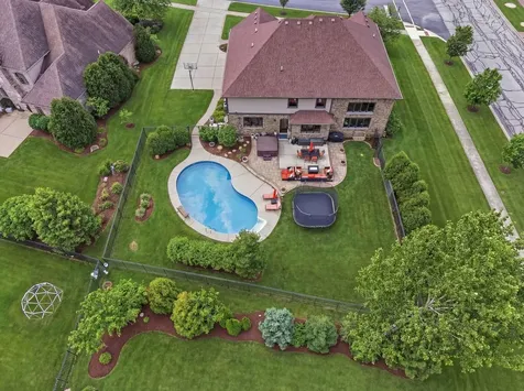 8743 Stone Creek Boulevard Frankfort IL 60423