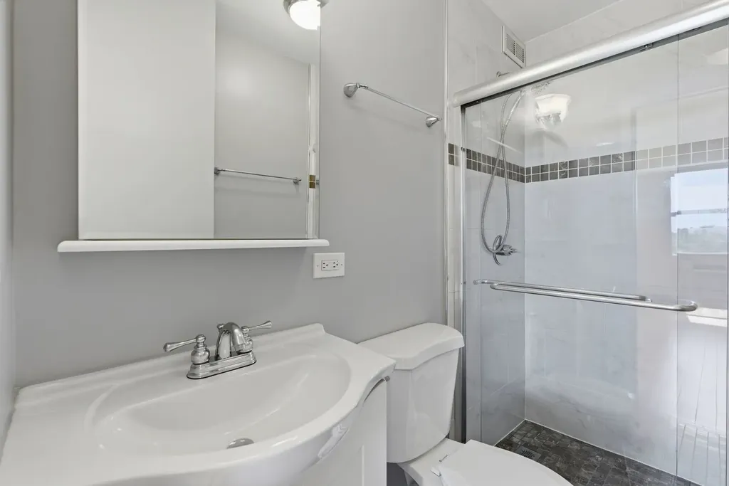 33 North Main Street Lombard IL 60148