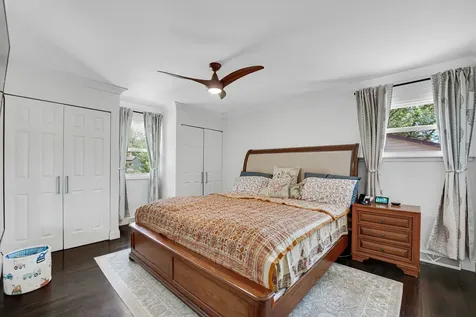 459 Sussex Court Buffalo Grove IL 60089