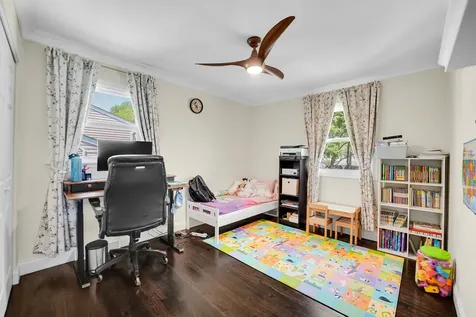 459 Sussex Court Buffalo Grove IL 60089