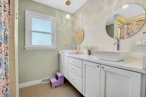 459 Sussex Court Buffalo Grove IL 60089