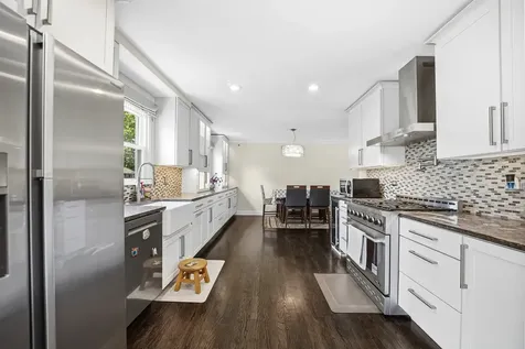 459 Sussex Court Buffalo Grove IL 60089