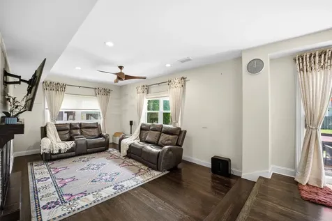 459 Sussex Court Buffalo Grove IL 60089