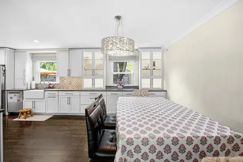 459 Sussex Court Buffalo Grove IL 60089