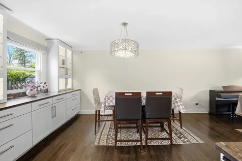 459 Sussex Court Buffalo Grove IL 60089