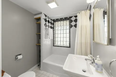 146 West Greenfield Avenue Lombard IL 60148