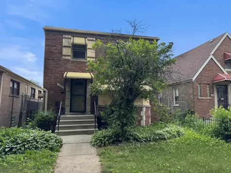 9036 South Harper Avenue Chicago IL 60619