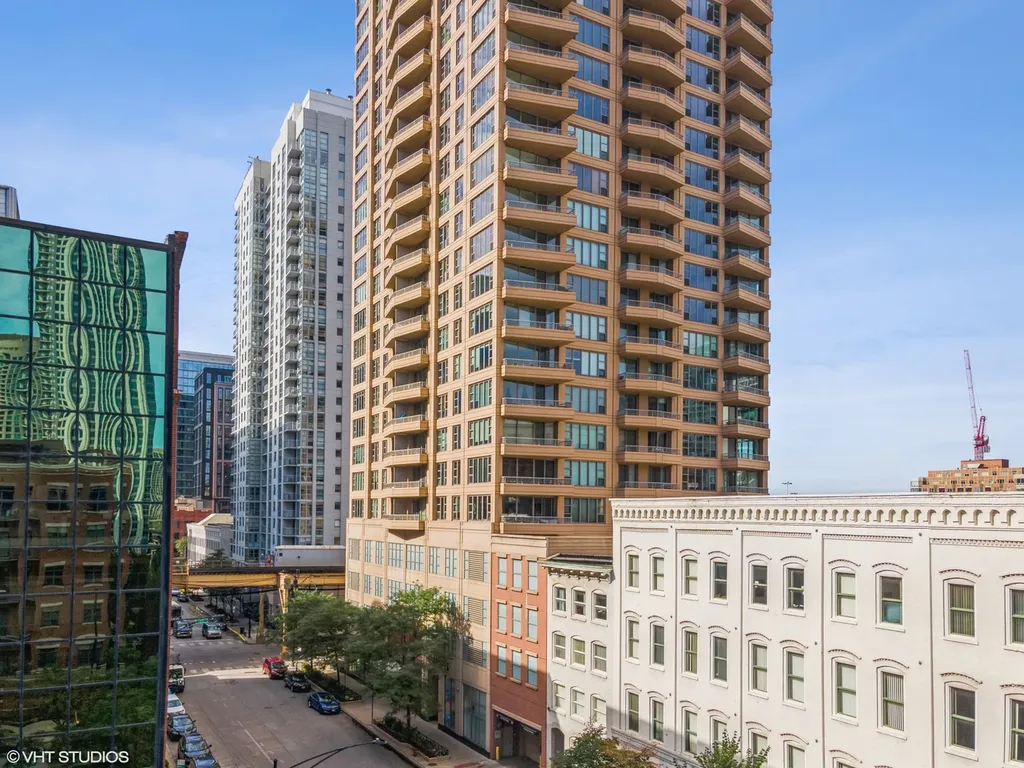 200 North Jefferson Street Chicago IL 60661