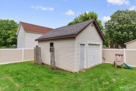 440 West Park Street Sheridan IL 60551