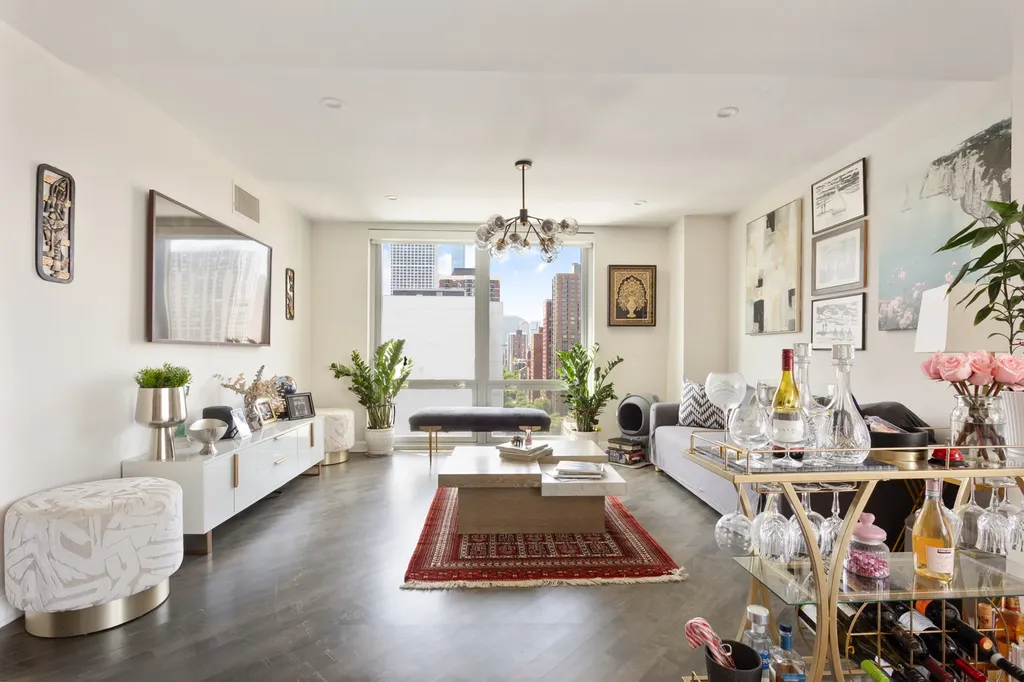 21 West Goethe Street Chicago IL 60610