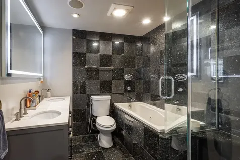 21 West Goethe Street Chicago IL 60610