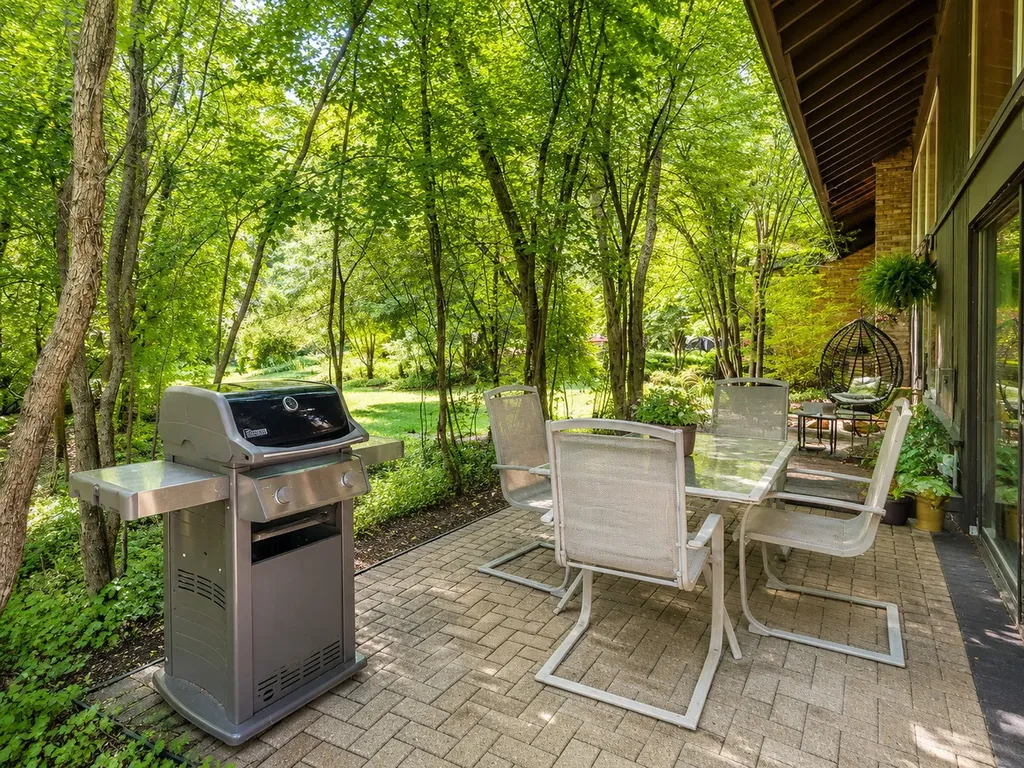 5931 Meadow Drive Lisle IL 60532