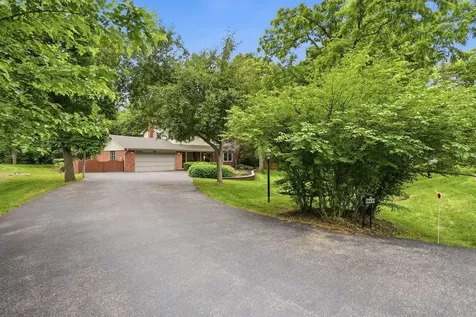 24431 West Lancelot Lane Joliet IL 60404