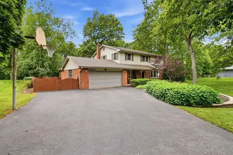 24431 West Lancelot Lane Joliet IL 60404