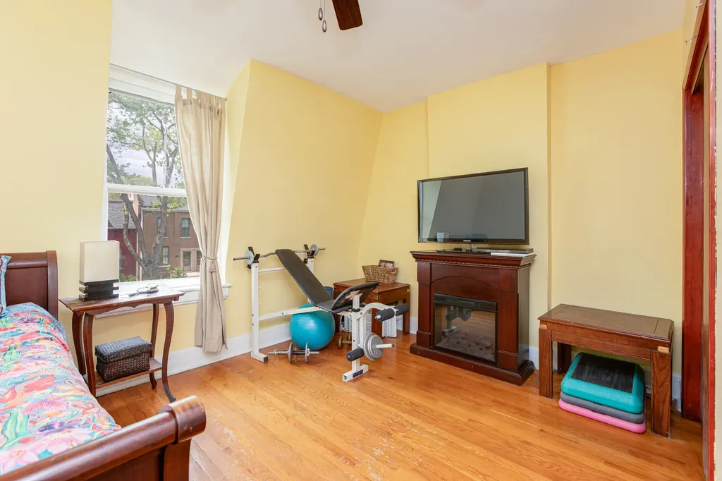 11349 South Saint Lawrence Avenue Chicago IL 60628