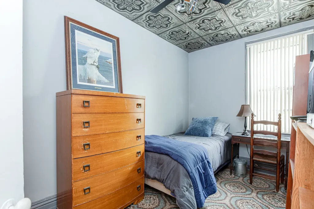 11349 South Saint Lawrence Avenue Chicago IL 60628