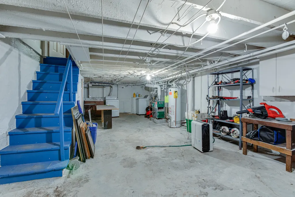 11349 South Saint Lawrence Avenue Chicago IL 60628
