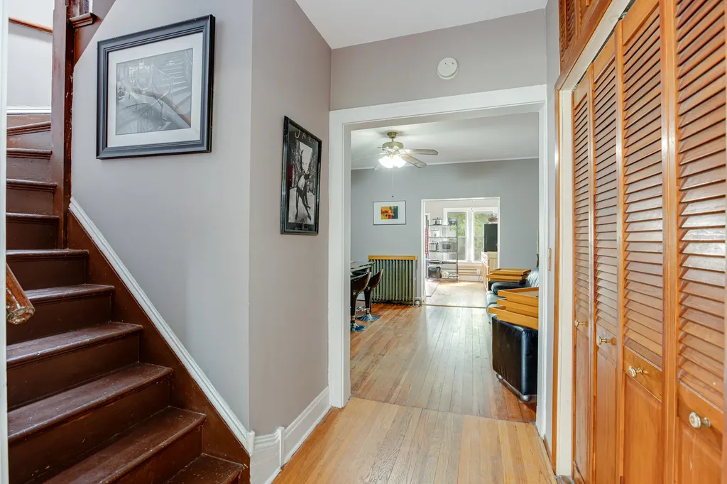 11349 South Saint Lawrence Avenue Chicago IL 60628