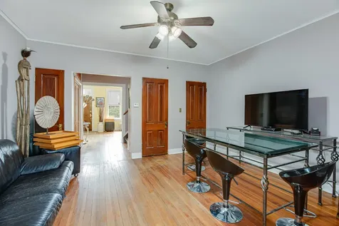 11349 South Saint Lawrence Avenue Chicago IL 60628