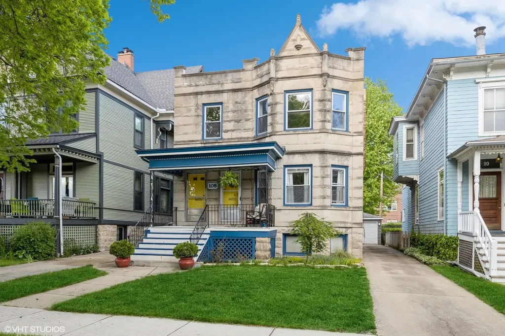 108 Clinton Avenue Oak Park IL 60302