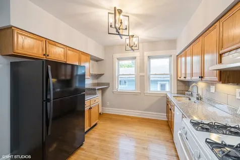 108 Clinton Avenue Oak Park IL 60302