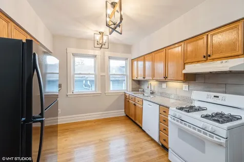 108 Clinton Avenue Oak Park IL 60302