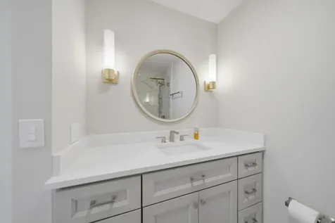 70 West Burton Place Chicago IL 60610