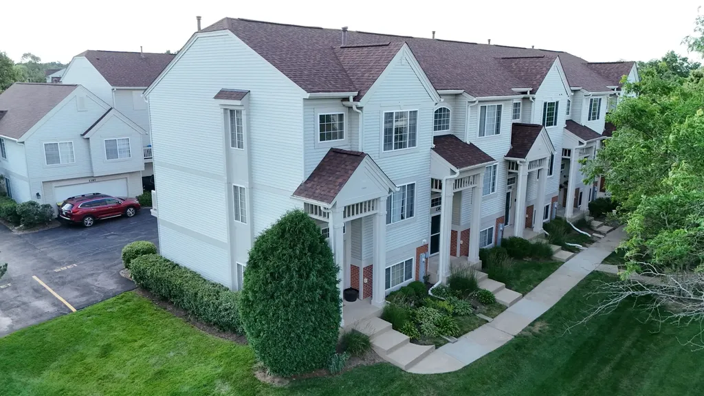 1385 New Haven Drive Cary IL 60013