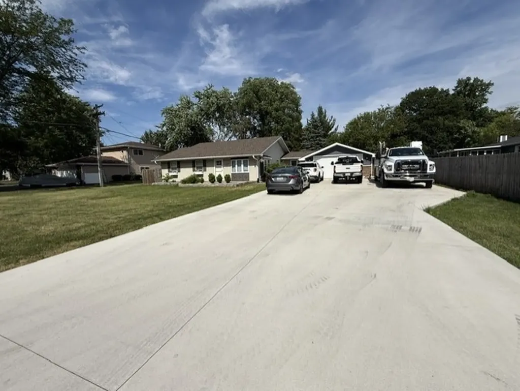 934 Ogden Road New Lenox IL 60451