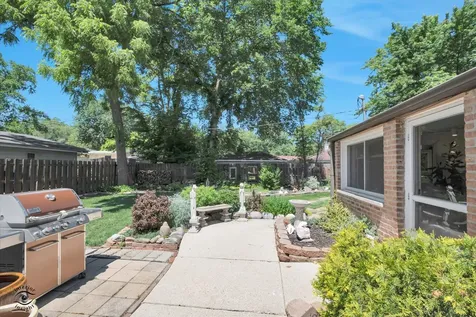 338 Ottawa Street Park Forest IL 60466