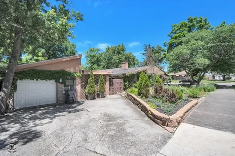 338 Ottawa Street Park Forest IL 60466