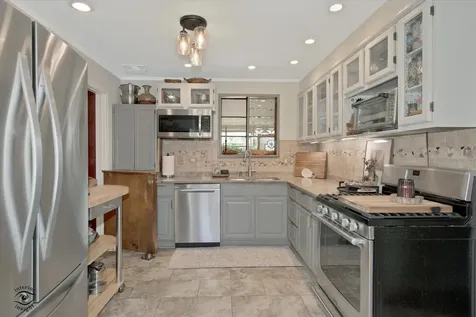 338 Ottawa Street Park Forest IL 60466
