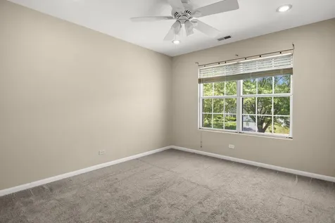 345 Mayfair Lane South Elgin IL 60177