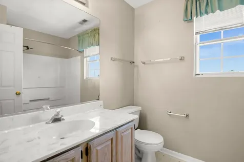 345 Mayfair Lane South Elgin IL 60177