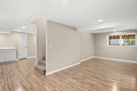 345 Mayfair Lane South Elgin IL 60177