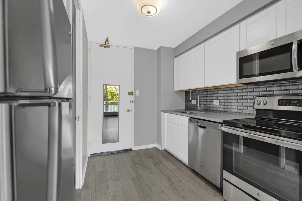 601 East 32nd Street Chicago IL 60616