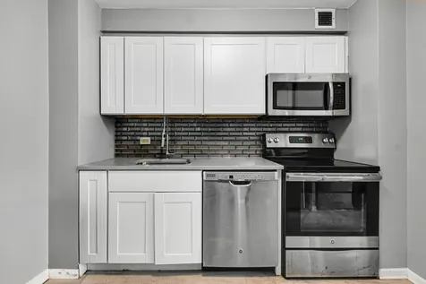 601 East 32nd Street Chicago IL 60616