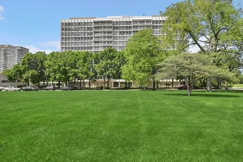 601 East 32nd Street Chicago IL 60616
