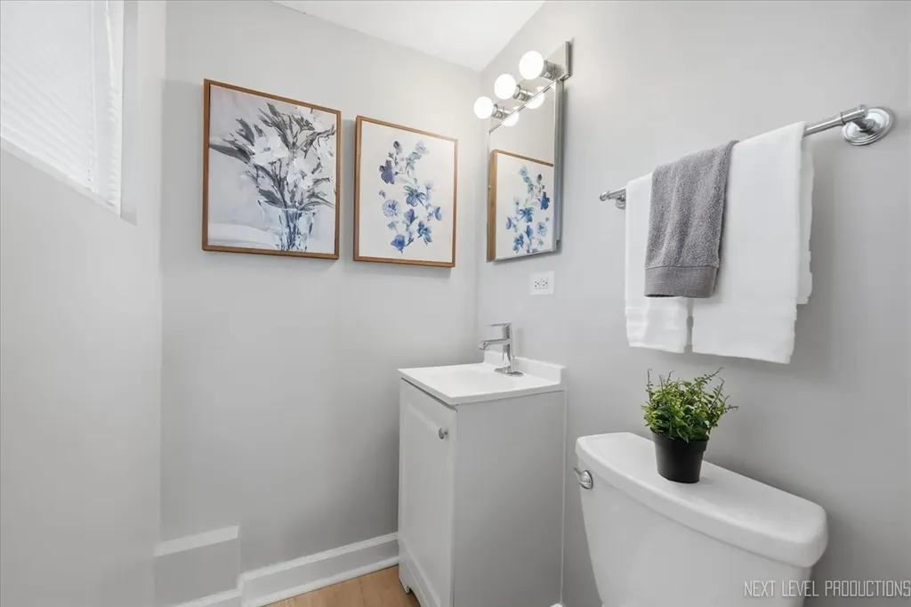 38 West Rand Road Villa Park IL 60181