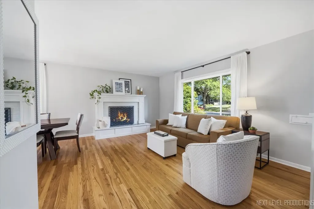 38 West Rand Road Villa Park IL 60181