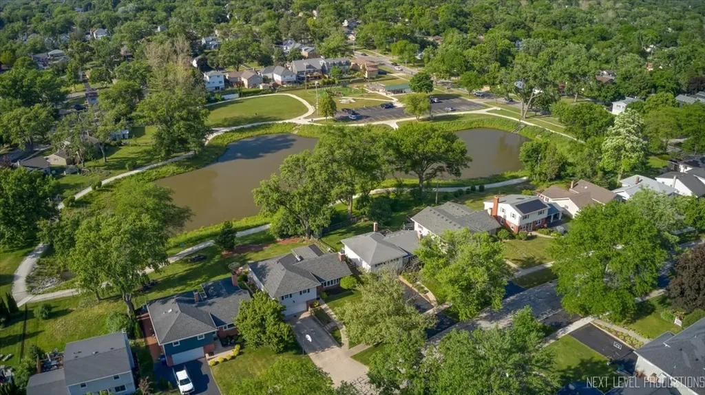 38 West Rand Road Villa Park IL 60181