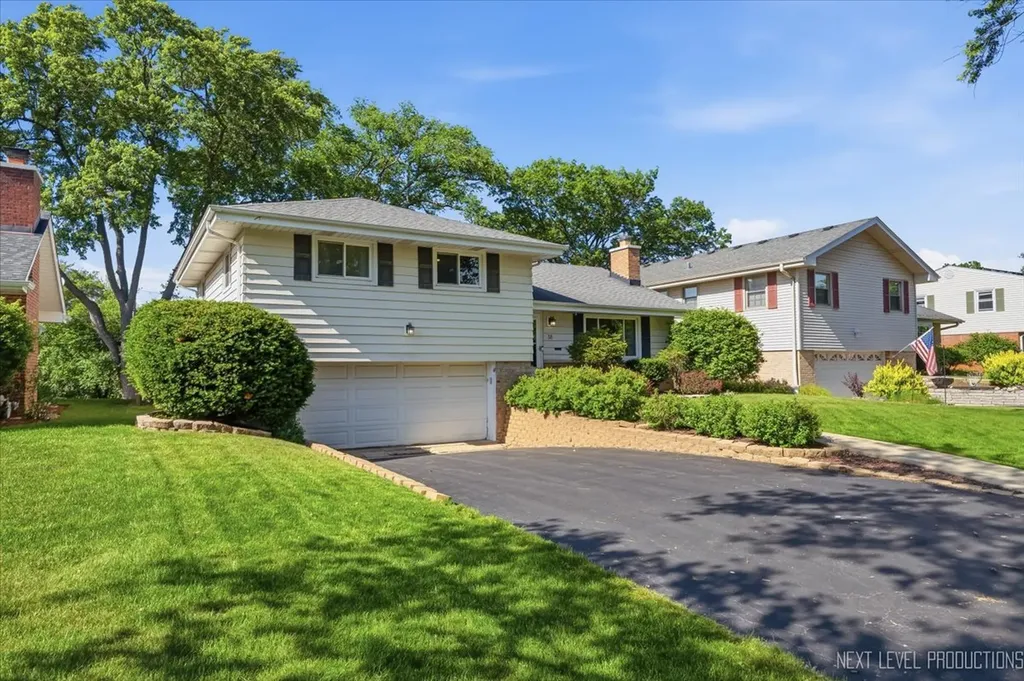 38 West Rand Road Villa Park IL 60181