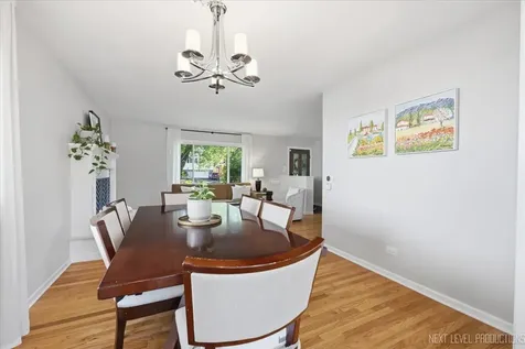 38 West Rand Road Villa Park IL 60181
